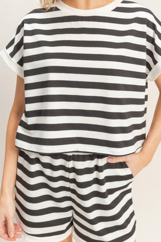Black & white stripe top