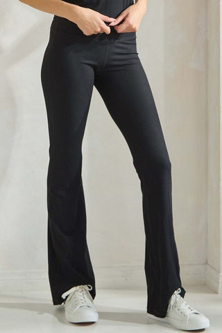 Black ribbed yoga pants