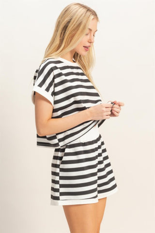Black & white stripe top