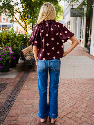 Short puff sleeve polka dot top