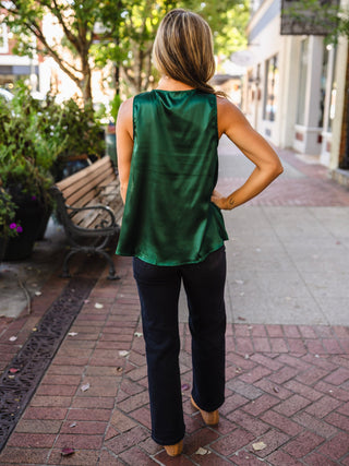 Sleeveless V neck bubble hem top