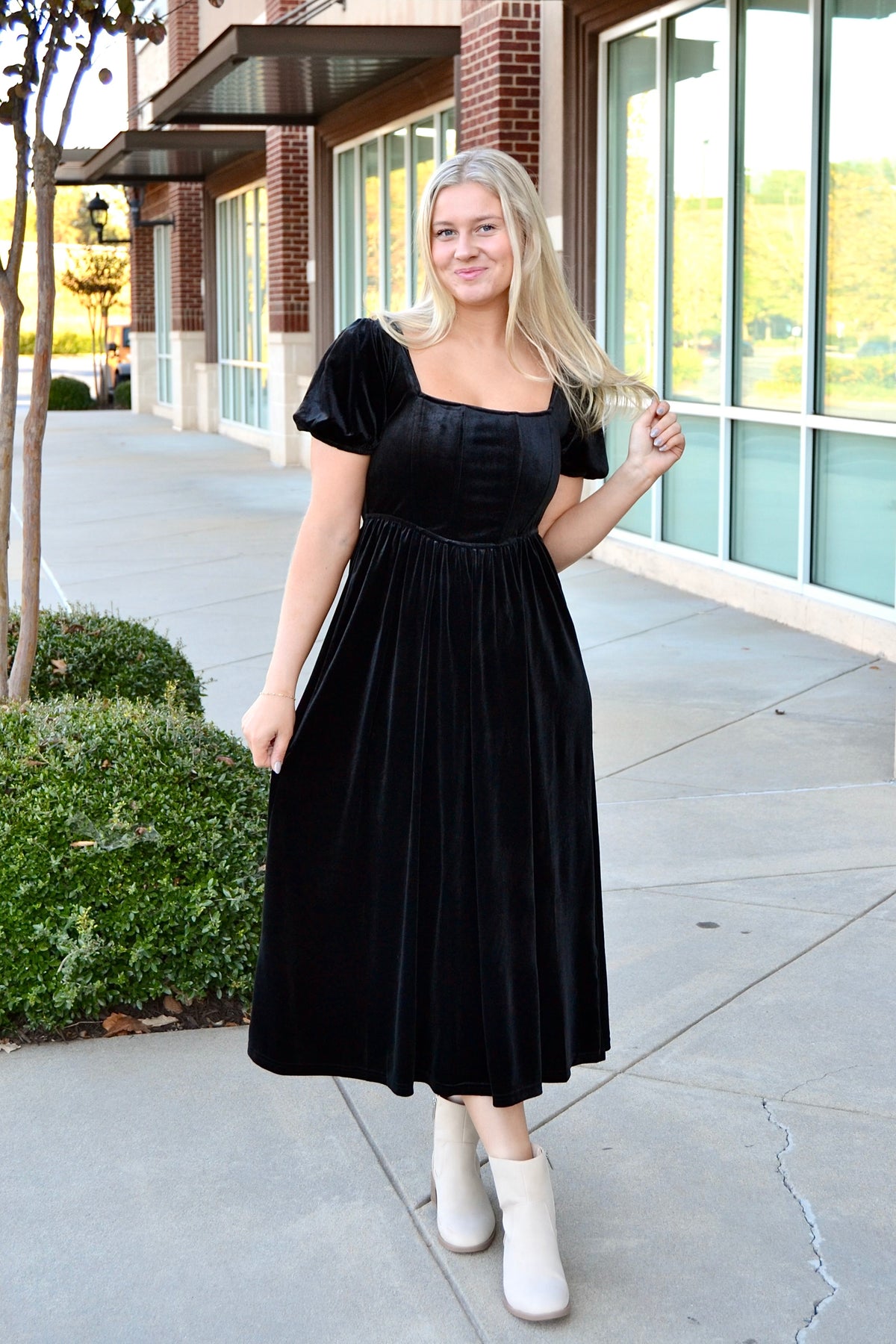Black velvet corset dress – ImageBoutique - Main Image