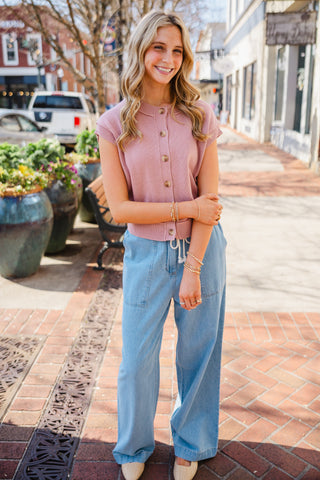 Mauve sleeveless button down cardigan