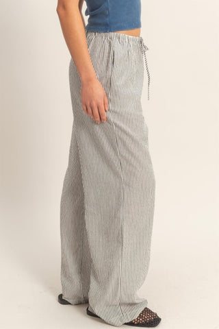 Striped wide leg pants