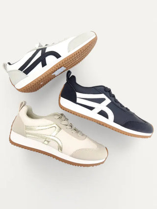 Swoosh line sneaker