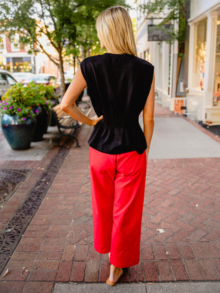Entro Sleeveless pleated top