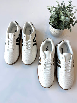 Stripe & stitch sneaker