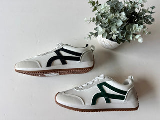 Side stripe sneakers