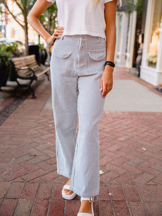 Denim & white stripe pants
