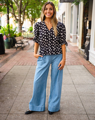 Black & white polka dot short puff sleeve blouse