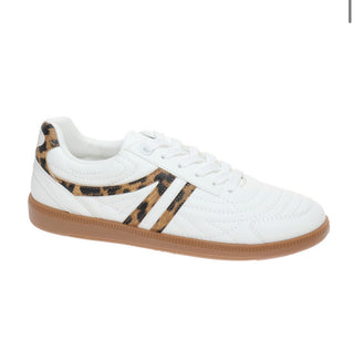 Stripe & stitch sneaker