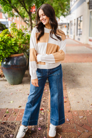 White & taupe checkered sweater