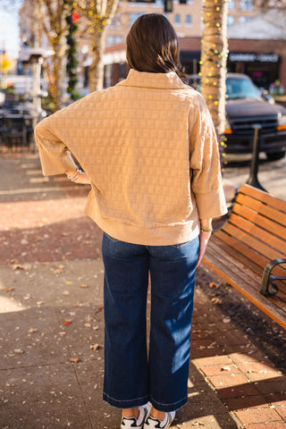 Taupe textured 3/4 sleeve top