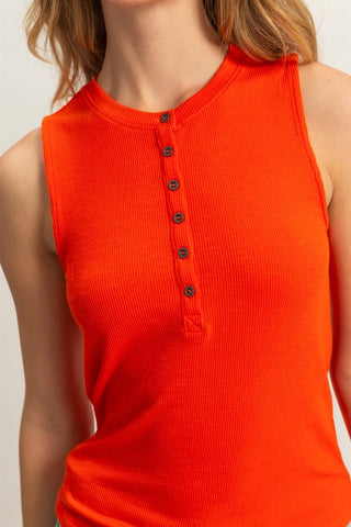 Sleeveless snap button top