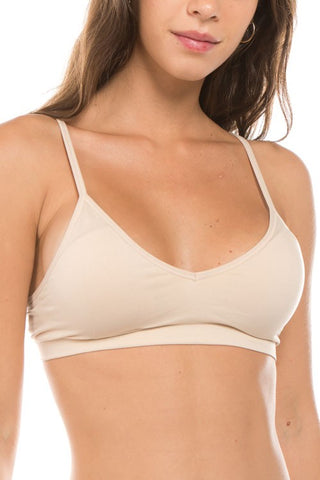 Seamless bra with adjustable straps