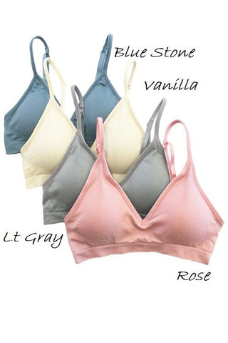 Seamless bra with adjustable straps